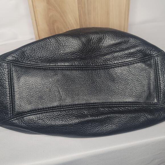 Michael Kors Black Women Fulton Black Shoulder Handbag Pebbled Leather - Picture 5 of 11